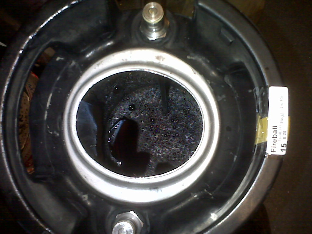 Liquor_can1.jpg 68k